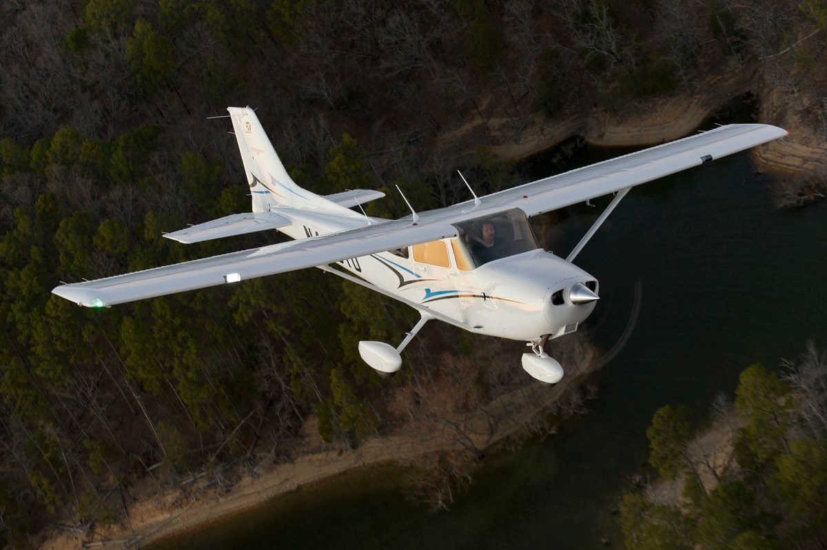 Cessna 172 РІ РїРѕР»С‘С‚Рµ